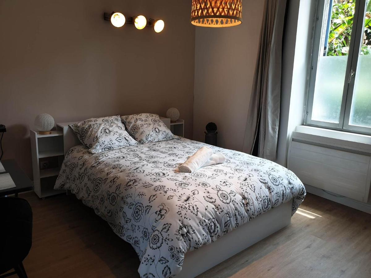 Chez Cerise Bed & Breakfast Tournay Eksteriør bilde